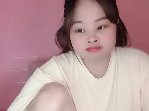 Snapshot of Nhungnhung679 chatting on 06.15.26 Nhungnhung679 online show from 06.15.26