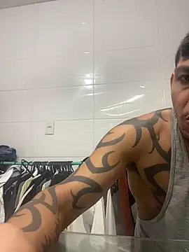 Snapshot of Tatuadomoreno23cm chatting on 06.09.26 Tatuadomoreno23cm online show from 06.09.26