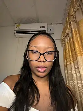 chell iivy online show from 07.17.26