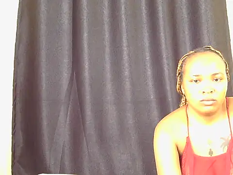Snapshot of milkhanriieter chatting on 07.28.26 milkhanriieter online show from 07.28.26