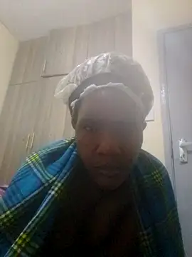 Snapshot of Creamymom4 chatting on 06.16.26 Creamymom4 online show from 06.16.26