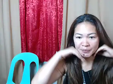 urpretty hotmama online show from 06.20.26