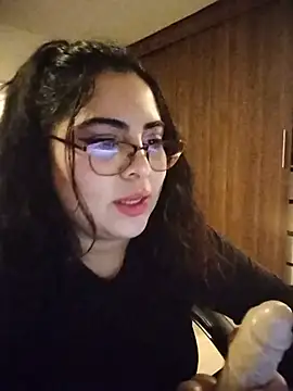 Snapshot of Roxxy_Sade chatting on 07.21.26 Roxxy Sade online show from 07.21.26