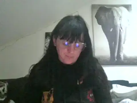 Snapshot of sexujuly88 chatting on 03.10.25 sexujuly88 online show from 03.10.25