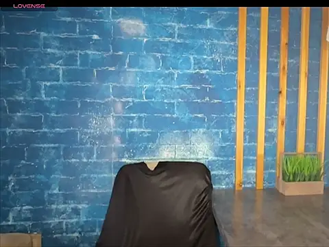 Annbigass online show from 06.02.26