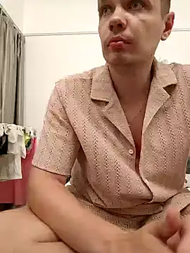 MissAndKiss online show from 07.08.26