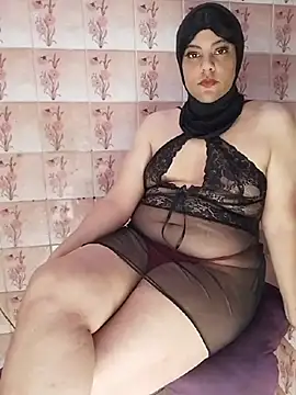 Snapshot of LenaQPeach chatting on 06.22.26 LenaQPeach online show from 06.22.26