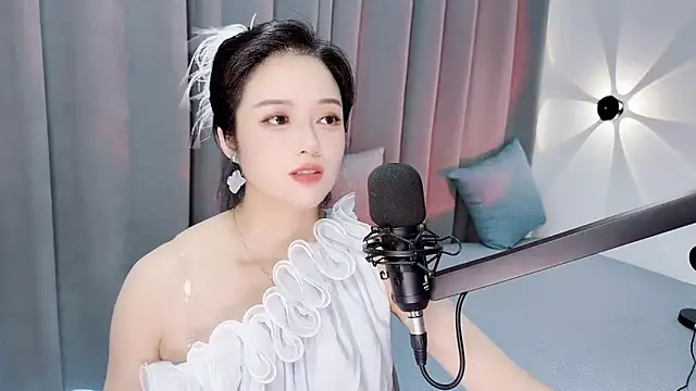 Momo-Wow online show from 07.11.26