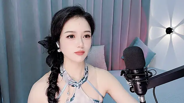 Momo-Wow online show from 07.20.26