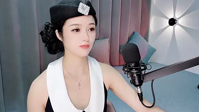 Momo-Wow online show from 07.26.26