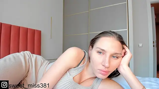 Snapshot of SofiClimbing chatting on 12.09.24 SofiClimbing online show from 12.09.24