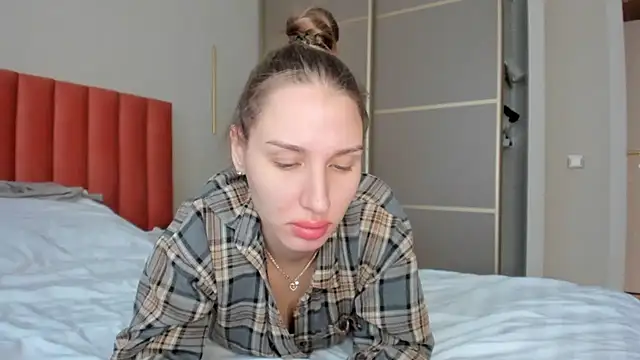 Snapshot of SofiClimbing chatting on 02.02.25 SofiClimbing online show from 02.02.25