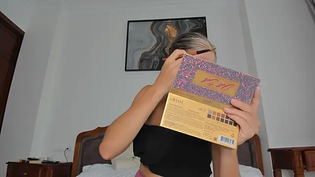 Snapshot of SofiClimbing chatting on 09.27.25 SofiClimbing online show from 09.27.25