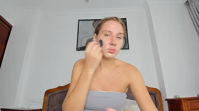 Snapshot of SofiClimbing chatting on 11.02.25 SofiClimbing online show from 11.02.25