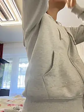 PregnantEmilia online show from 06.11.26