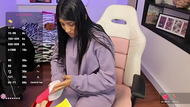 Hailey Adams online show from 07.20.26