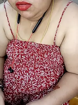 Snapshot of silky_rose29 chatting on 06.18.26 silky rose29 online show from 06.18.26