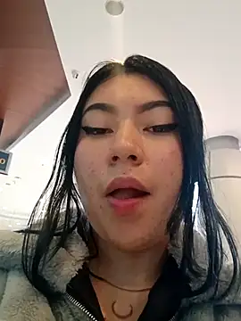  Mia Rivers online show from 06.04.26