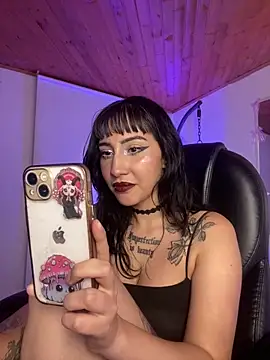 Zaira pink online show from 06.02.26