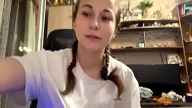 Snapshot of TaIliedGuest chatting on 07.27.26 TaIliedGuest online show from 07.27.26
