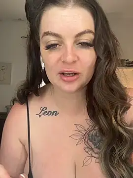 Snapshot of Maddison_Leighxo chatting on 07.26.26 Maddison Leighxo online show from 07.26.26