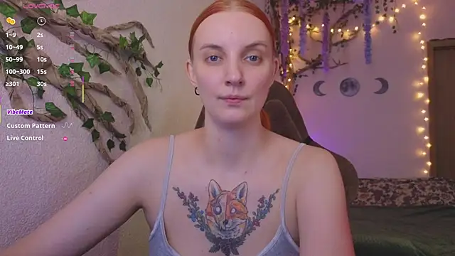 Snapshot of Elfie_Agatha chatting on 07.23.26 Elfie Agatha online show from 07.23.26