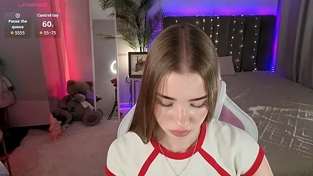 Snapshot of Milla_Way chatting on 07.15.26 Milla Way online show from 07.15.26