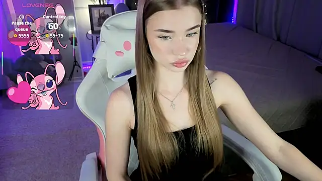Snapshot of Milla_Way chatting on 07.24.26 Milla Way online show from 07.24.26