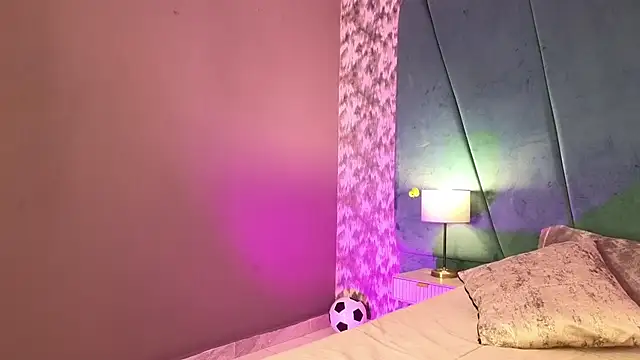 julimonroe  online show from 07.25.26