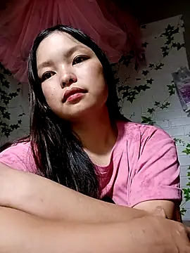 Snapshot of Linna-bae chatting on 06.21.26 Linna-bae online show from 06.21.26