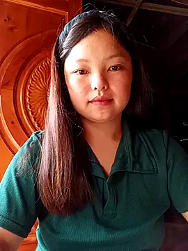 Snapshot of Linna-bae chatting on 06.25.26 Linna-bae online show from 06.25.26