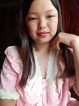Snapshot of Linna-bae chatting on 07.04.26 Linna-bae online show from 07.04.26
