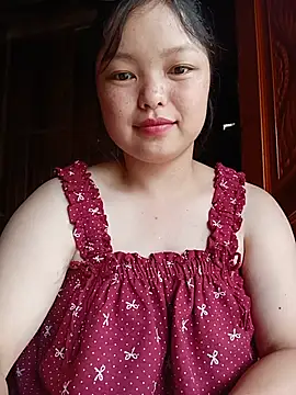 Snapshot of Linna-bae chatting on 07.14.26 Linna-bae online show from 07.14.26