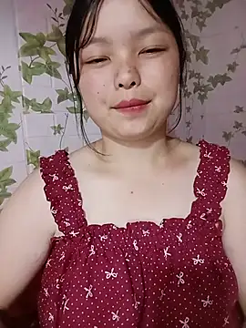 Snapshot of Linna-bae chatting on 07.14.26 Linna-bae online show from 07.14.26