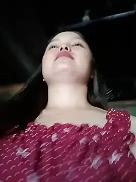 Snapshot of Linna-bae chatting on 07.23.26 Linna-bae online show from 07.23.26