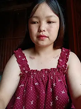 Snapshot of Linna-bae chatting on 07.24.26 Linna-bae online show from 07.24.26