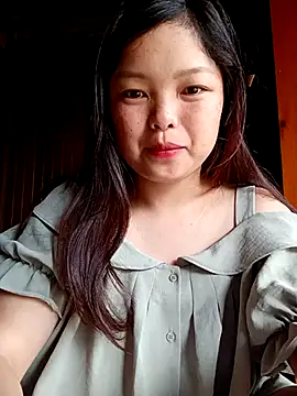 Snapshot of Linna-bae chatting on 08.06.26 Linna-bae online show from 08.06.26