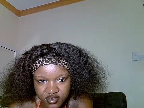 Snapshot of Urfavvduo chatting on 07.21.26 Urfavvduo online show from 07.21.26
