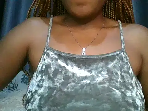 CreamyQueen254 online show from 07.17.26