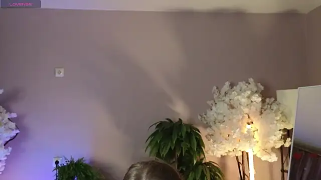 Lina deels online show from 07.23.26