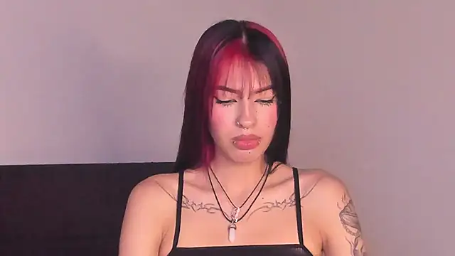 EvaBenely  online show from 07.15.26