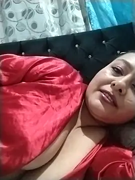 Snapshot of sussan_sexymilf chatting on 08.01.26 sussan sexymilf online show from 08.01.26
