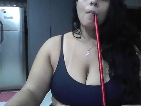 Isabel2q5n online show from 07.30.26