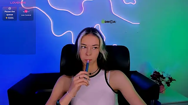 lia dream  online show from 06.15.26