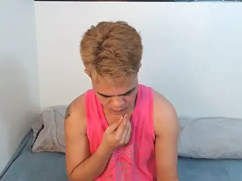 yourmikexxx online show from 06.14.26