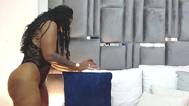 IvyEllis1 online show from 08.04.26
