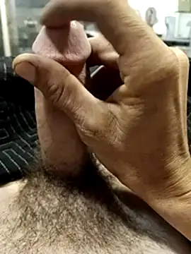 Snapshot of Mstrdstrctn7 chatting on 10.31.25 Mstrdstrctn7 online show from 10.31.25