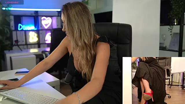 BabesGoWild online show from 06.18.26