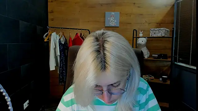 DaisyHopkins online show from 06.21.26