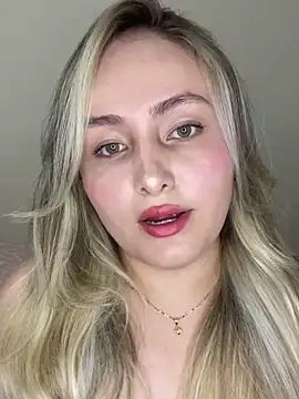 Snapshot of Rositafresitaa chatting on 06.16.26 Rositafresitaa online show from 06.16.26